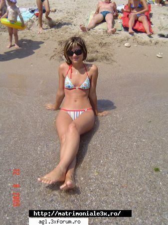 luati de aici...;) poze cu fete ! bucuresti :p